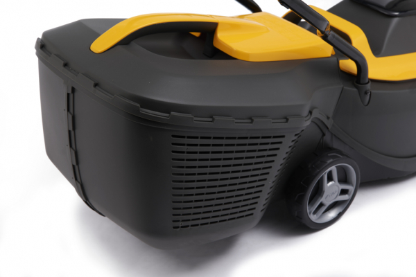 Аккумуляторная газонокосилка Stiga Collector 132 AE Kit несамоходная | 291302068/ST1