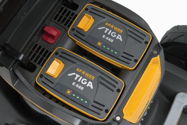 Аккумуляторная газонокосилка Stiga Combi 743 Q AE KIT несамоходная | 2L0431878/ST1