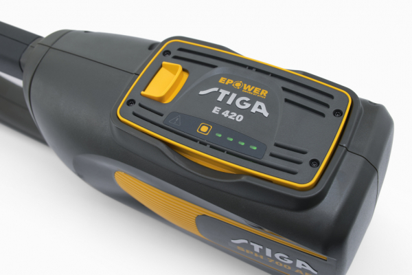 Аккумуляторные ножницы для живой изгороди Stiga SPH 700 AE | 277710038/ST1