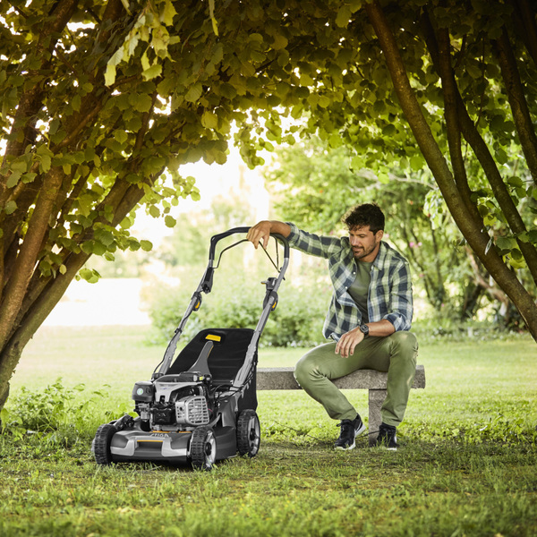 Бензиновая газонокосилка Stiga Twinclip 55 SVEQ B самоходная | 294563528/ST1