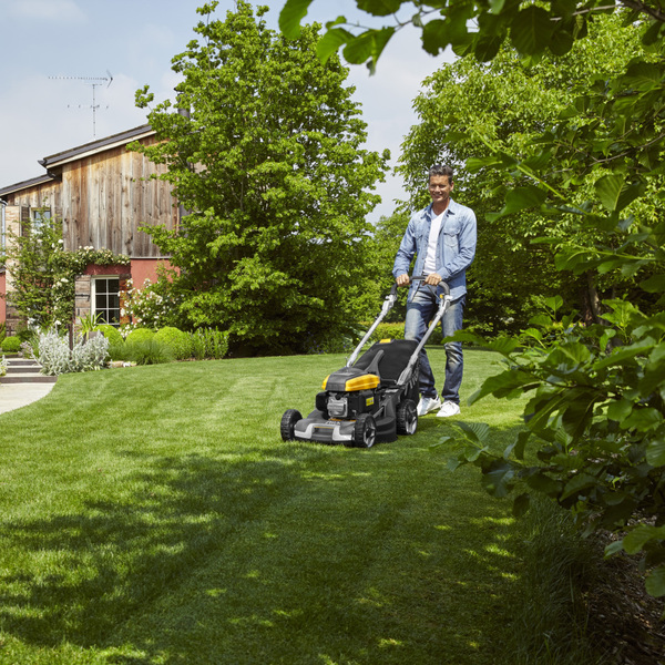 Бензиновая газонокосилка Stiga Twinclip 55 SV H самоходная | 294563038/S16